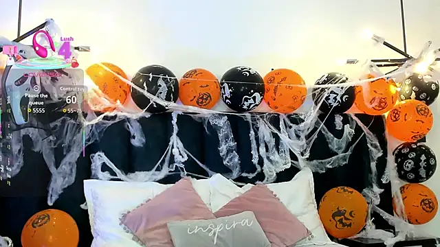 Snapshot of niia7 chatting on October 31, 2025, 6:20 pm niia7 online show from October 31, 2025, 6:20 pm