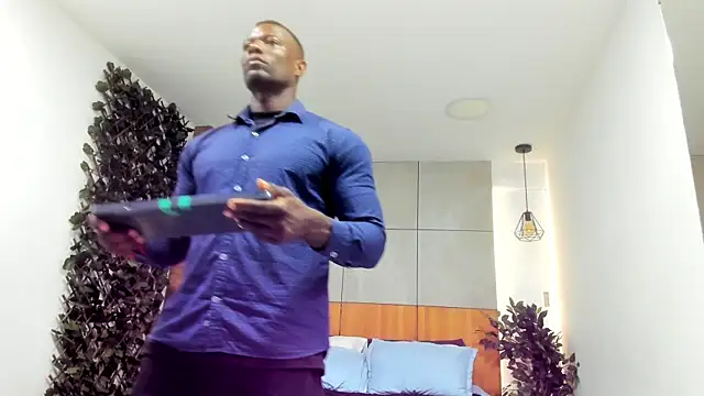 MarcusBlack  online show from April 13, 2026, 12:32 pm