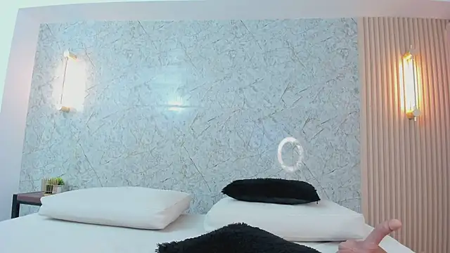 Antonella west online show from October 2, 2025, 8:49 pm