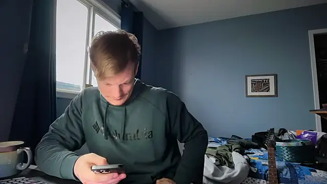 lustylyndon online show from April 8, 2026, 1:55 pm