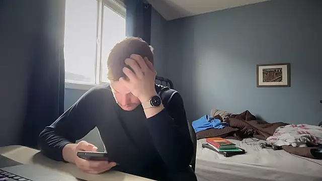 lustylyndon online show from April 19, 2026, 6:32 pm