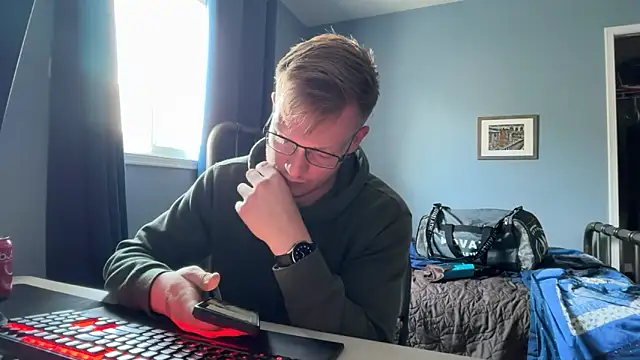 lustylyndon online show from May 24, 2026, 7:52 pm