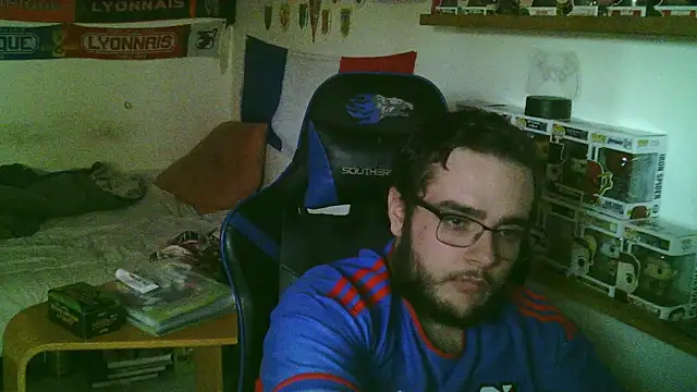 matlecoq2 online show from October 27, 2025, 3:27 pm