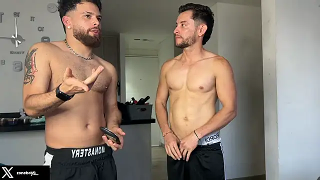 Snapshot of zoneboys chatting on February 21, 2026, 10:55 pm zoneboys online show from February 21, 2026, 10:55 pm