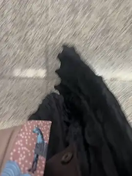 xiaoyuan01 online show from November 18, 2025, 1:11 am