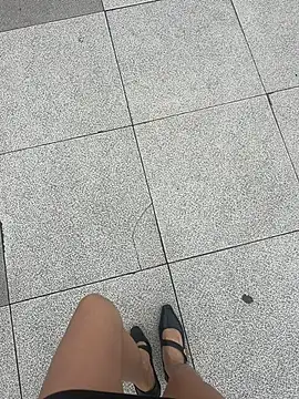 xiaoyuan01 online show from April 12, 2026, 2:16 am