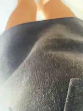 xiaoyuan01 online show from April 19, 2026, 4:12 am