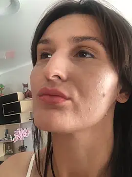 NikaSwan2831 online show from September 18, 2025, 9:11 am