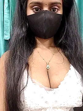 Aanya hotty online show from March 17, 2026, 5:49 pm