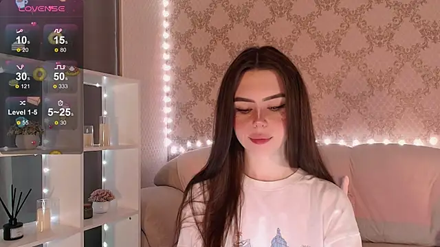 Snapshot of HolyMiax chatting on November 22, 2025, 3:16 am HolyMiax online show from November 22, 2025, 3:16 am