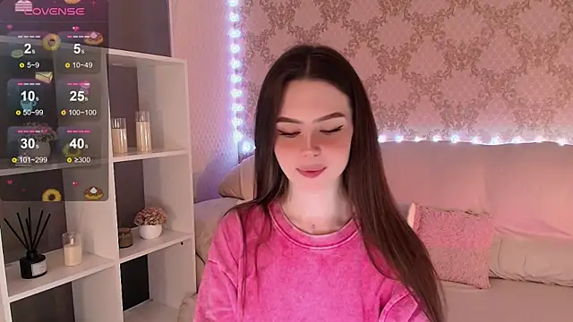 HolyMiax online show from April 7, 2026, 4:13 am