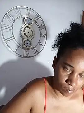 EbonyHorrny online show from May 13, 2026, 11:33 pm