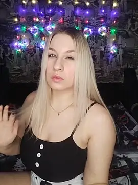 Snapshot of HoneyNelly chatting on February 14, 2026, 11:01 pm HoneyNelly online show from February 14, 2026, 11:01 pm