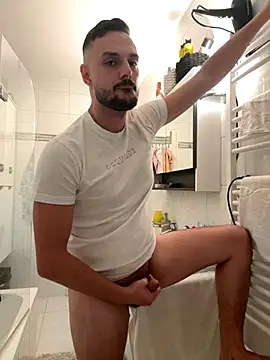 yourdreamboy17 online show from September 20, 2025, 11:28 pm