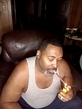 Snapshot of Mrbull67 chatting on September 22, 2025, 4:14 am Mrbull67 online show from September 22, 2025, 4:14 am