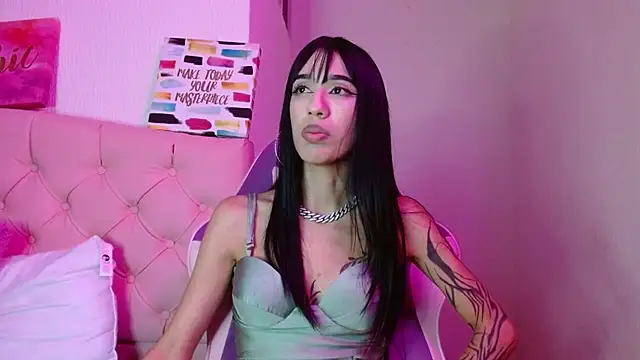 London Sophia19 online show from September 19, 2025, 3:19 am