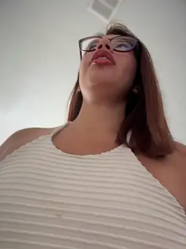 sara calderon online show from March 18, 2026, 1:58 pm