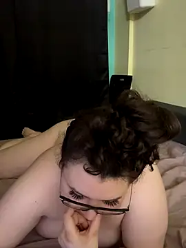 HaleyAyush online show from October 9, 2025, 5:11 pm