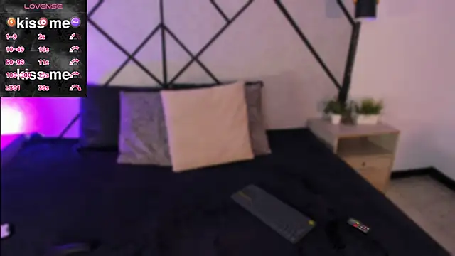 revenmiller  online show from November 19, 2025, 10:43 pm