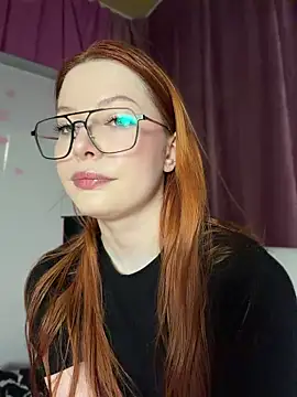 Snapshot of Dari_Toy_ chatting on June 18, 2026, 1:26 pm Dari Toy online show from June 18, 2026, 1:26 pm