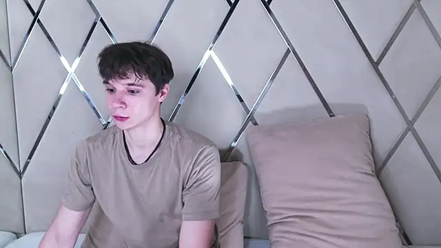 AnthonyHall online show from October 26, 2025, 4:18 am