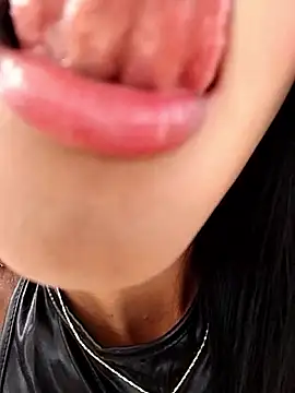 Juliana Xander online show from September 16, 2025, 2:07 pm