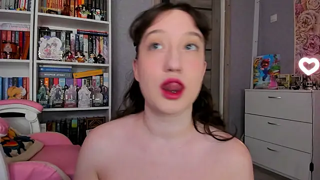 Snapshot of minionka chatting on February 5, 2026, 11:59 am minionka online show from February 5, 2026, 11:59 am