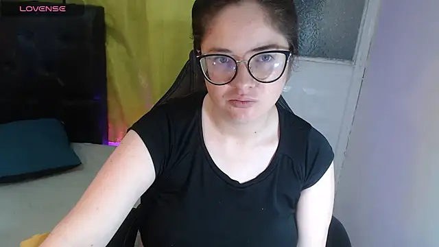 Snapshot of KrystalAdams chatting on February 1, 2026, 10:36 am KrystalAdams online show from February 1, 2026, 10:36 am