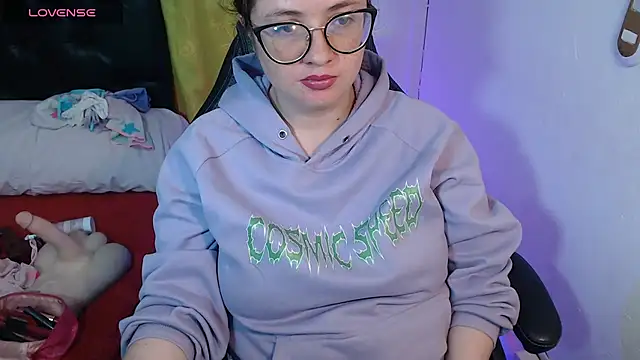 Snapshot of KrystalAdams chatting on February 25, 2026, 1:32 pm KrystalAdams online show from February 25, 2026, 1:32 pm