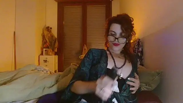 refem9 online show from November 3, 2025, 5:25 pm