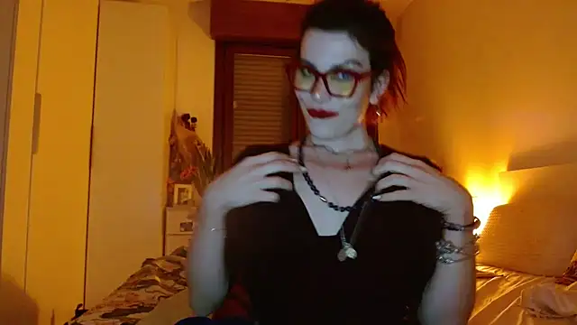 refem9 online show from December 18, 2025, 7:20 pm