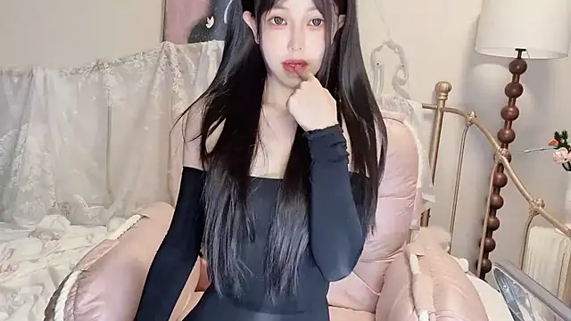 Snapshot of kiraa-0051 chatting on September 20, 2025, 7:20 am kiraa-0051 online show from September 20, 2025, 7:20 am