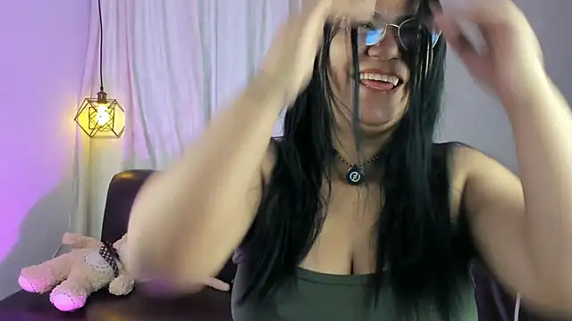 Snapshot of sofia_sorceress5 chatting on May 29, 2026, 11:08 am sofia sorceress5 online show from May 29, 2026, 11:08 am