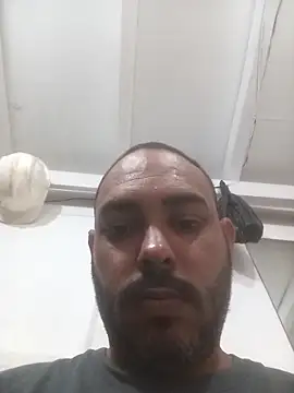 jfgustavo001 online show from March 11, 2026, 2:56 pm