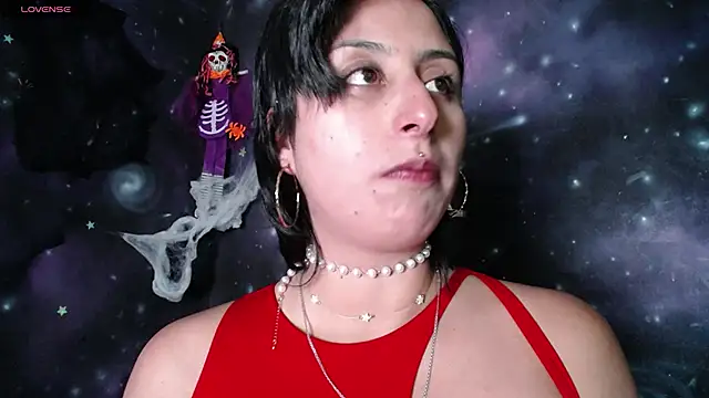 Snapshot of CristaldelLeon_s chatting on October 15, 2025, 7:47 pm CristaldelLeon s online show from October 15, 2025, 7:47 pm