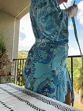 sweetsirenn online show from July 21, 2026, 1:46 pm