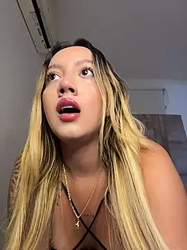 Becca Johnson u online show from November 26, 2025, 3:18 am