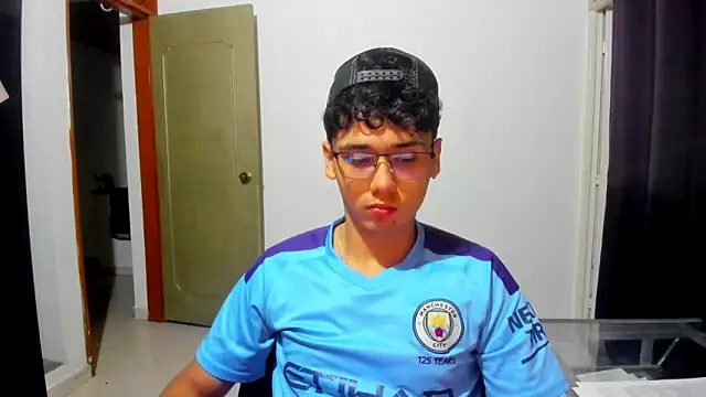 Snapshot of jacobs_shelby chatting on October 31, 2025, 11:28 pm jacobs shelby online show from October 31, 2025, 11:28 pm