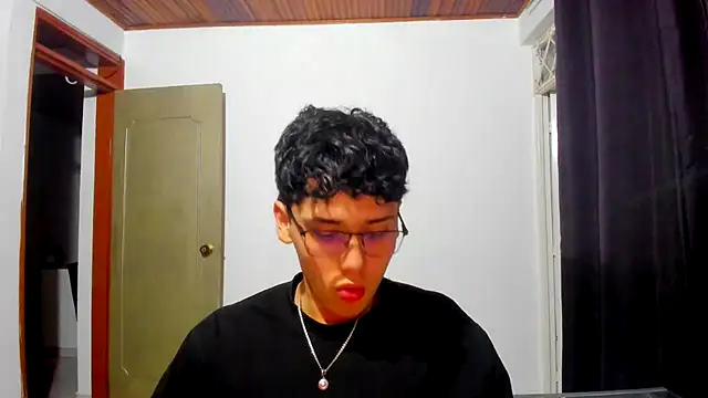 Snapshot of jacobs_shelby chatting on November 2, 2025, 1:52 am jacobs shelby online show from November 2, 2025, 1:52 am