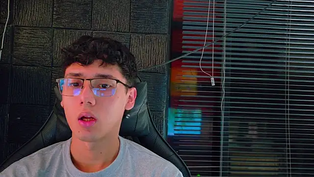 Snapshot of jacobs_shelby chatting on November 10, 2025, 12:59 pm jacobs shelby online show from November 10, 2025, 12:59 pm