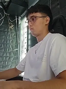 Snapshot of jacobs_shelby chatting on November 22, 2025, 2:05 pm jacobs shelby online show from November 22, 2025, 2:05 pm