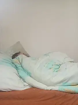 saladinbakiz online show from November 4, 2025, 1:05 am