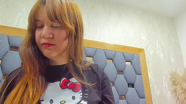 juliette pretty  online show from April 8, 2026, 7:03 pm