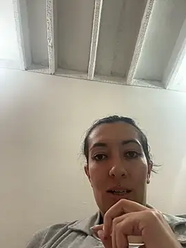 Snapshot of SALOME_KORLAND chatting on November 13, 2025, 8:08 pm SALOME KORLAND online show from November 13, 2025, 8:08 pm