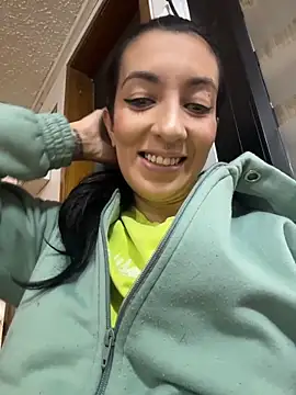 Snapshot of SALOME_KORLAND chatting on November 19, 2025, 12:49 pm SALOME KORLAND online show from November 19, 2025, 12:49 pm