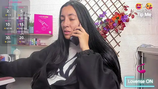 Snapshot of SALOME_KORLAND chatting on June 20, 2026, 3:15 pm SALOME KORLAND online show from June 20, 2026, 3:15 pm