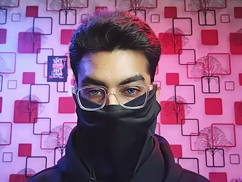 ChiseledCharm online show from November 29, 2025, 7:06 pm