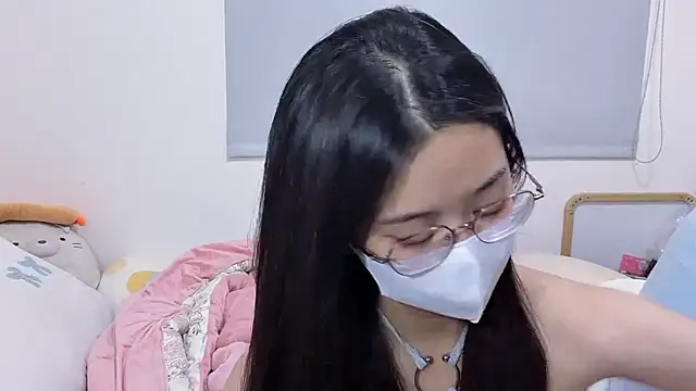 LHeart online show from July 8, 2026, 3:05 pm