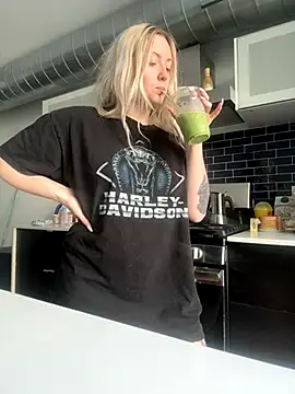 seeunexttuesday online show from September 21, 2025, 4:19 pm