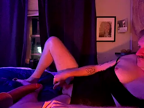 Snapshot of lilthicky352 chatting on October 3, 2025, 3:03 am lilthicky352 online show from October 3, 2025, 3:03 am